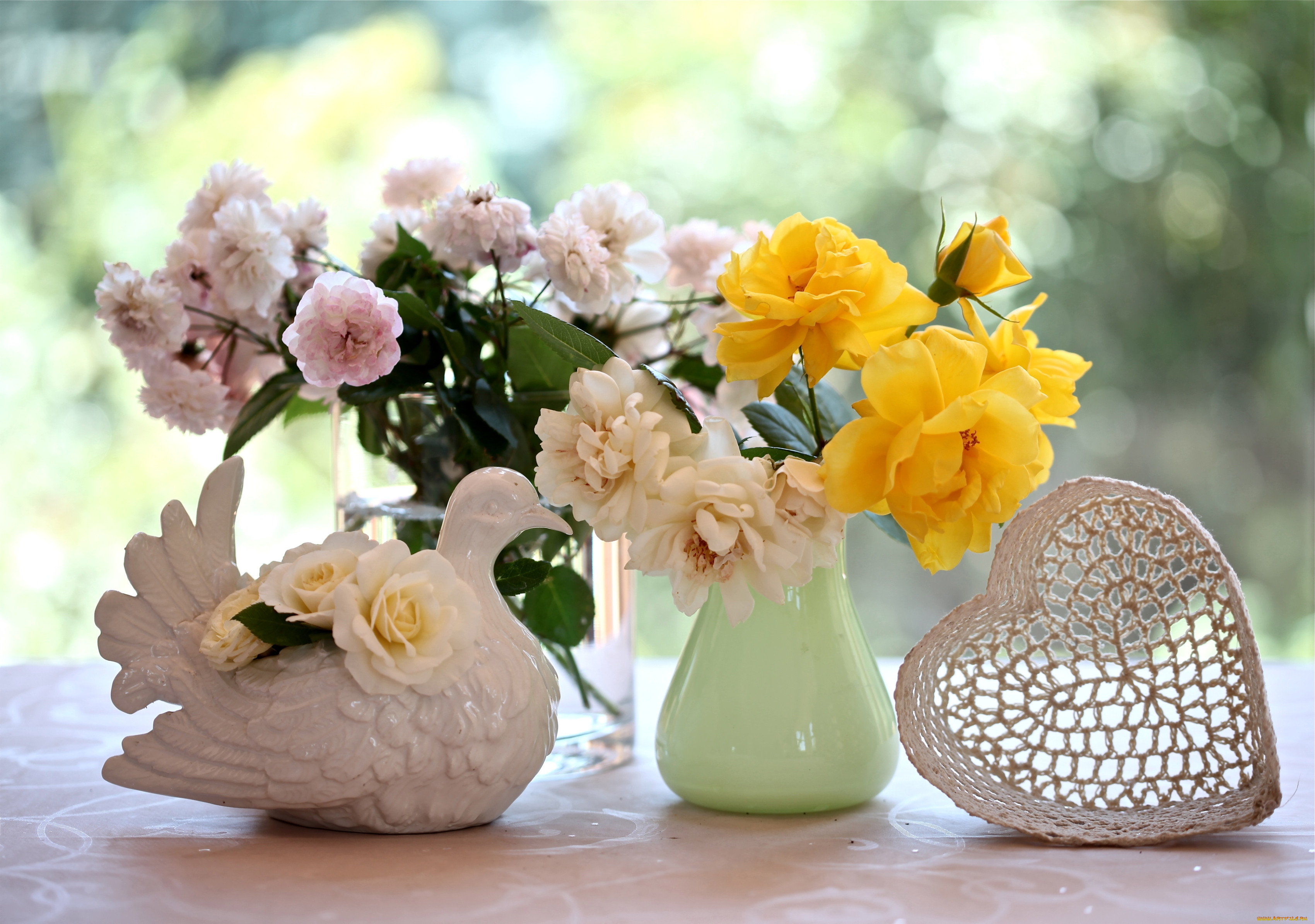 Картинка с цветами красивая хорошего дня. Цветочки в вазе. Красивые цветы в вазах. Нежная Цветочная композиция. Красивый букет в вазе.